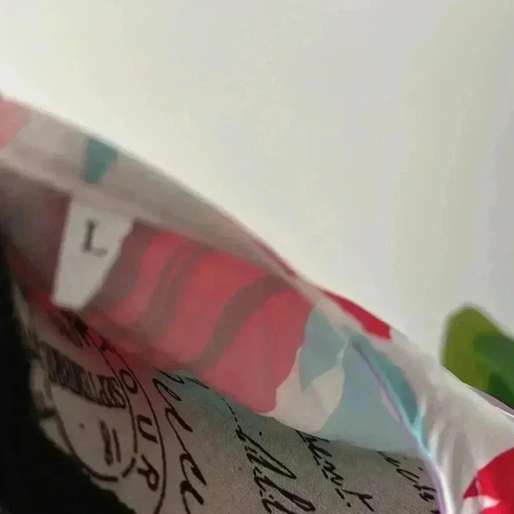 Gorgeous Flowers 🌺 Cute Dresse ( Size M/L ) - Picture 3 of 3